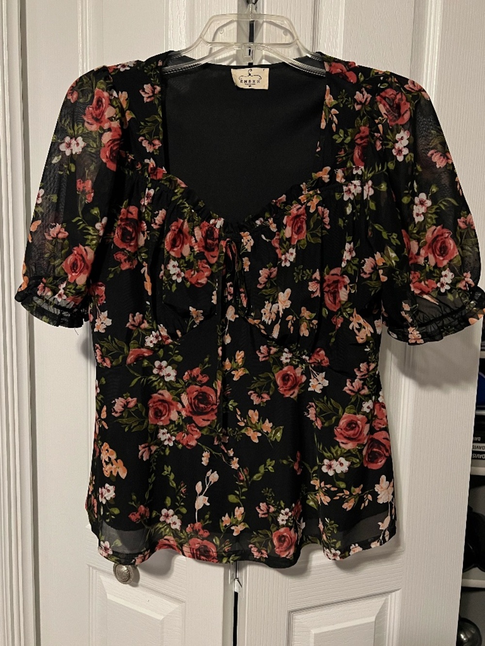 Cutsie Pink Rose Floral Puff Sleeve Blouse